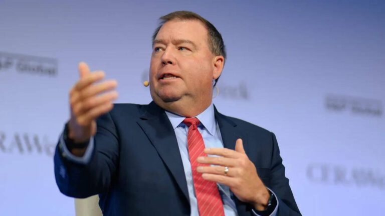 Chevron executive asks Americans to drive less amid Iran war