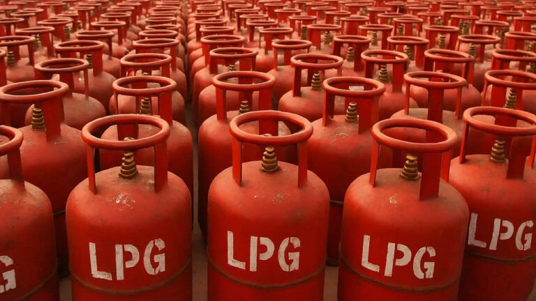 Hormuz disruptions hit! LPG imports halve from Feb levels, domestic output also impacted